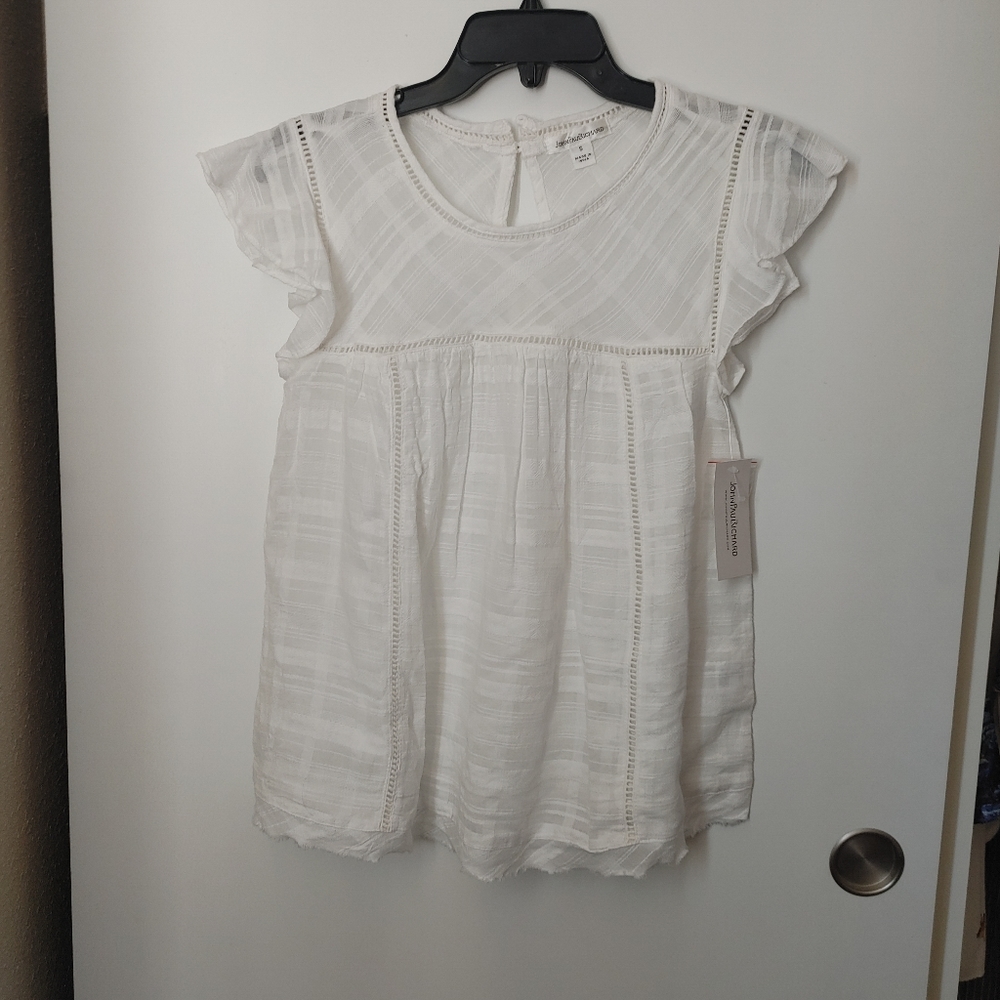 NWT Lightweight blouse